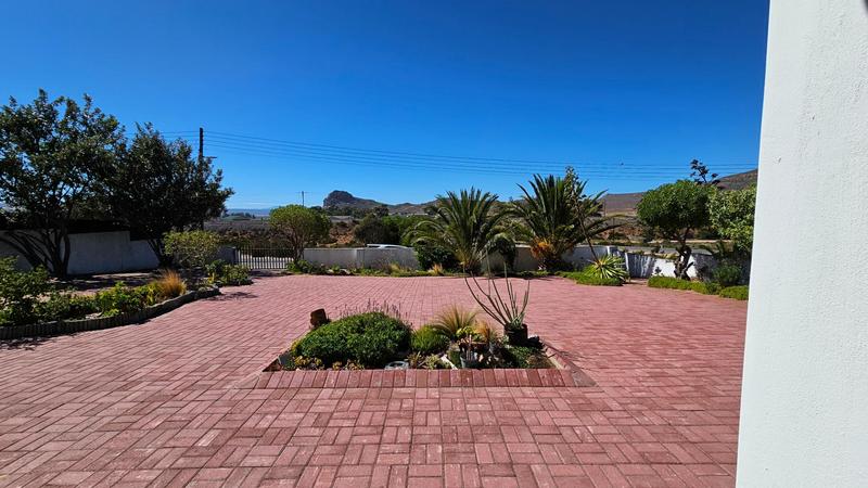 4 Bedroom Property for Sale in Elands Bay Western Cape